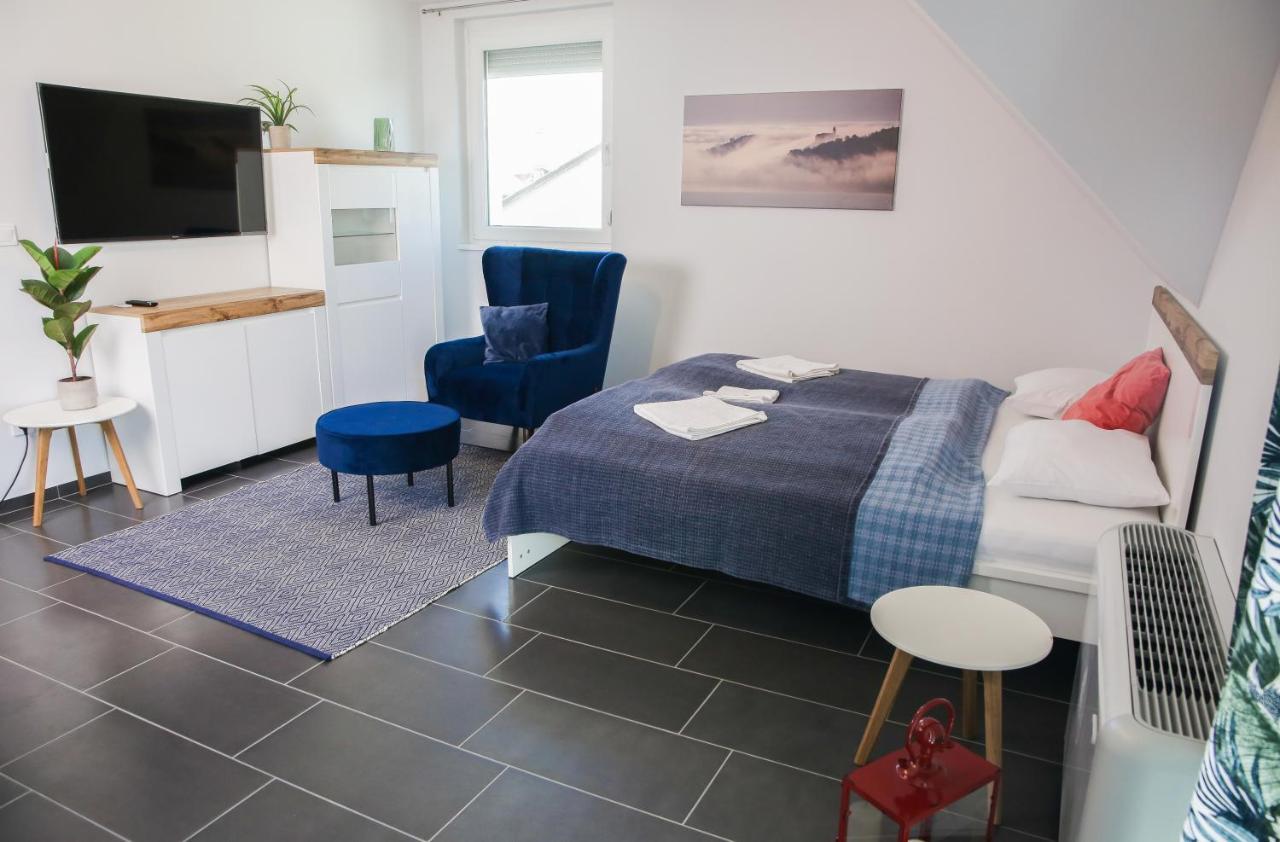 Balkon Apartmanhaz Panzio Frühstückspension