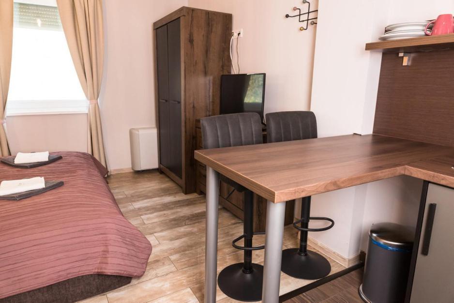 Balkon Apartmanhaz Panzio Frühstückspension